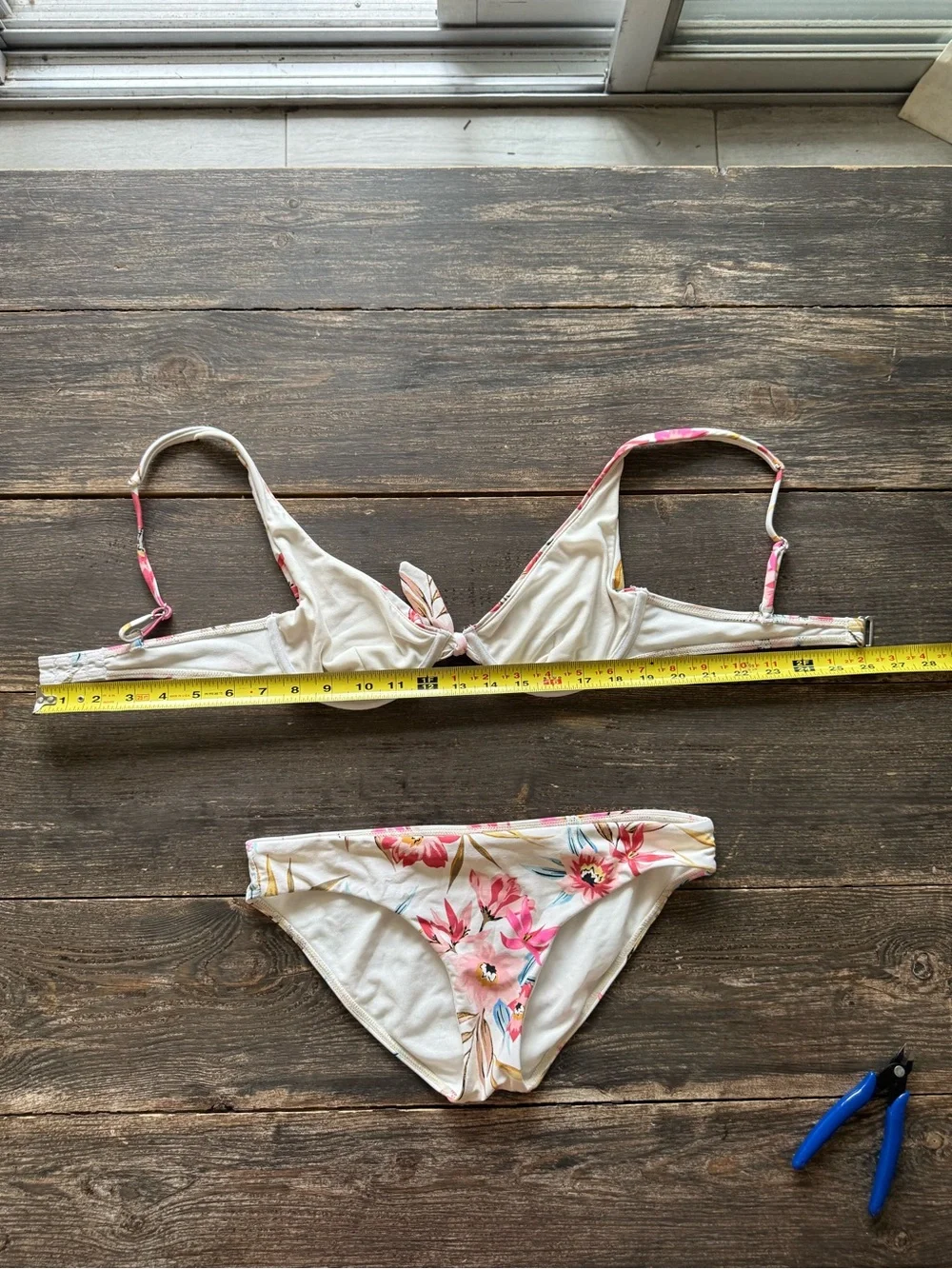 Billabong Floral Underwire Bikini Set | M | Ivory Botanical